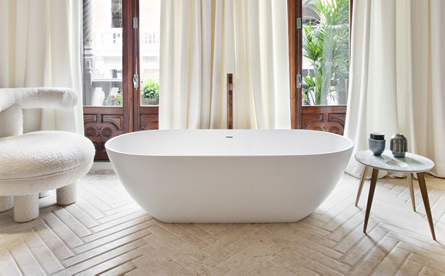 אמבטיה אובלית לבן מט - אבן מלאכותית 
גודל: 80*170 
גובה: 50